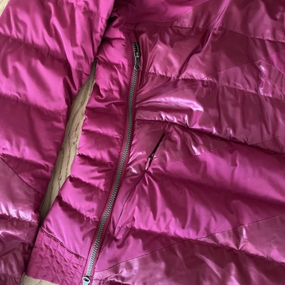 Lululemon Down Jacket Size 6 Puffy Hot Pink Ripened Raspberry Puffer - Picture 2 of 5